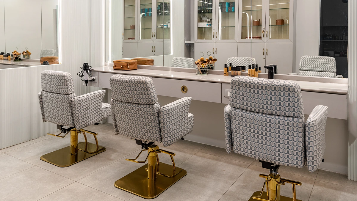 Affordable Beauty Parlour Near Me in Vadodara