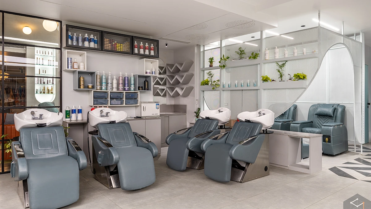 Men’s Grooming Salon Near Me in Vadodara