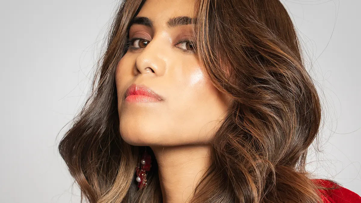 Hair Styling Tools vs Salon Styling: What Works Better?